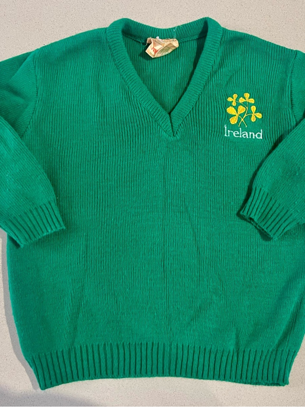 Vintage McArdle Green Embroidered Shamrock Ireland Children’s Sweater Size 24